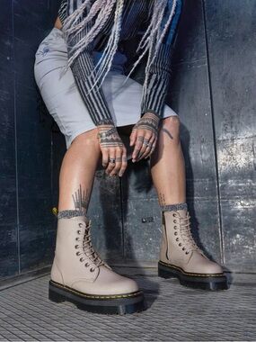 DR. MARTENS JADON III PISA PLATFORM WOMEN'S BOOTS